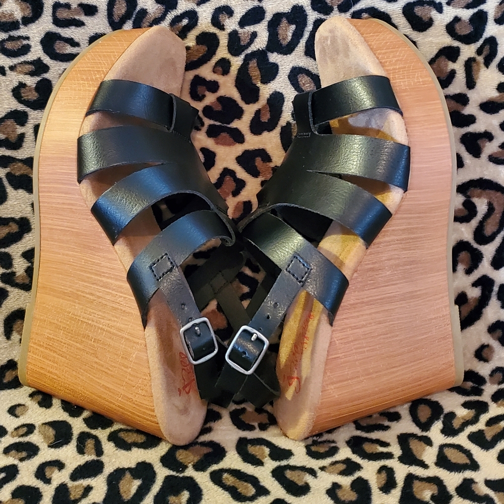 Jellypop Memory Foam Wedge Platforms 9M Black Strappy Sandal Black 4" Heel NWT - Picture 6 of 11